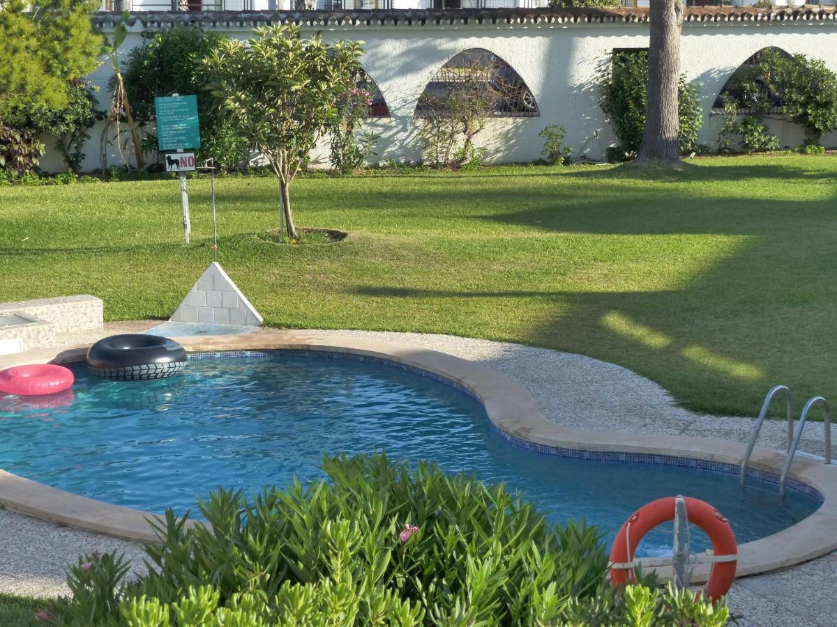 Апартаменти Studio With Access To The Garden. Open Pool. Beach Very Close. Wifi & Netflix Free Бенальмадена Екстер'єр фото
